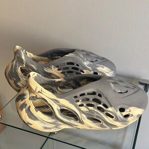 Adidas YZY Gray and Cream Foam Clogs